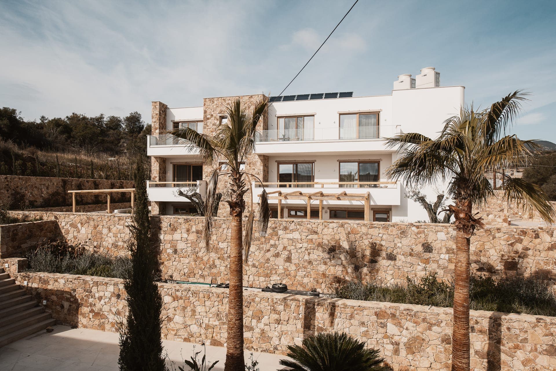 properties-MYRAHOTEL-0.jpg