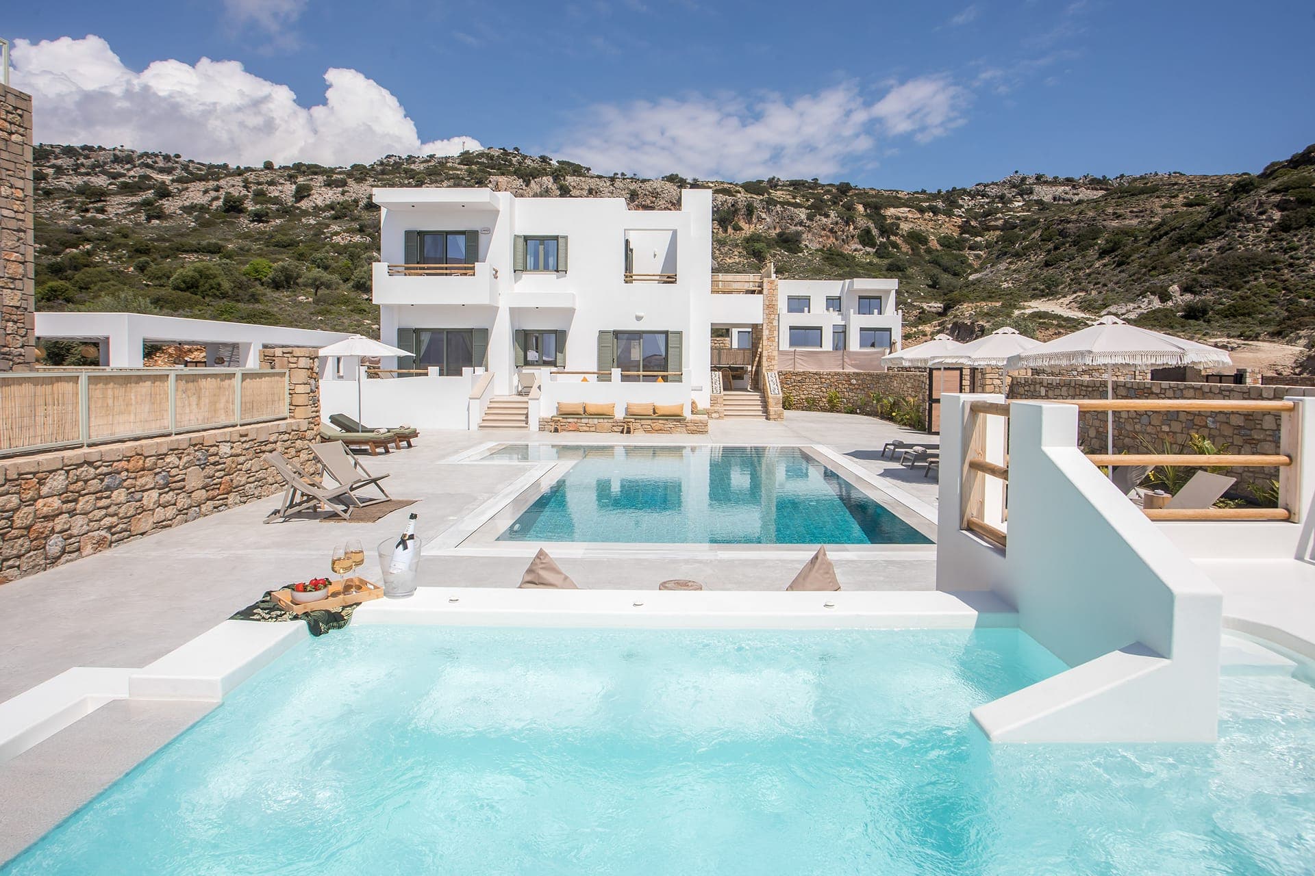 properties-MYRHODESVR-0.jpg