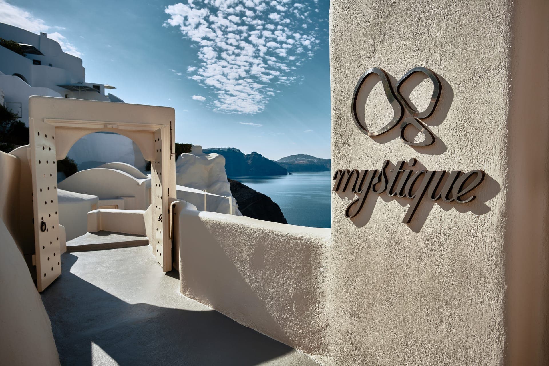 properties-MYSTIQUE-1.jpg