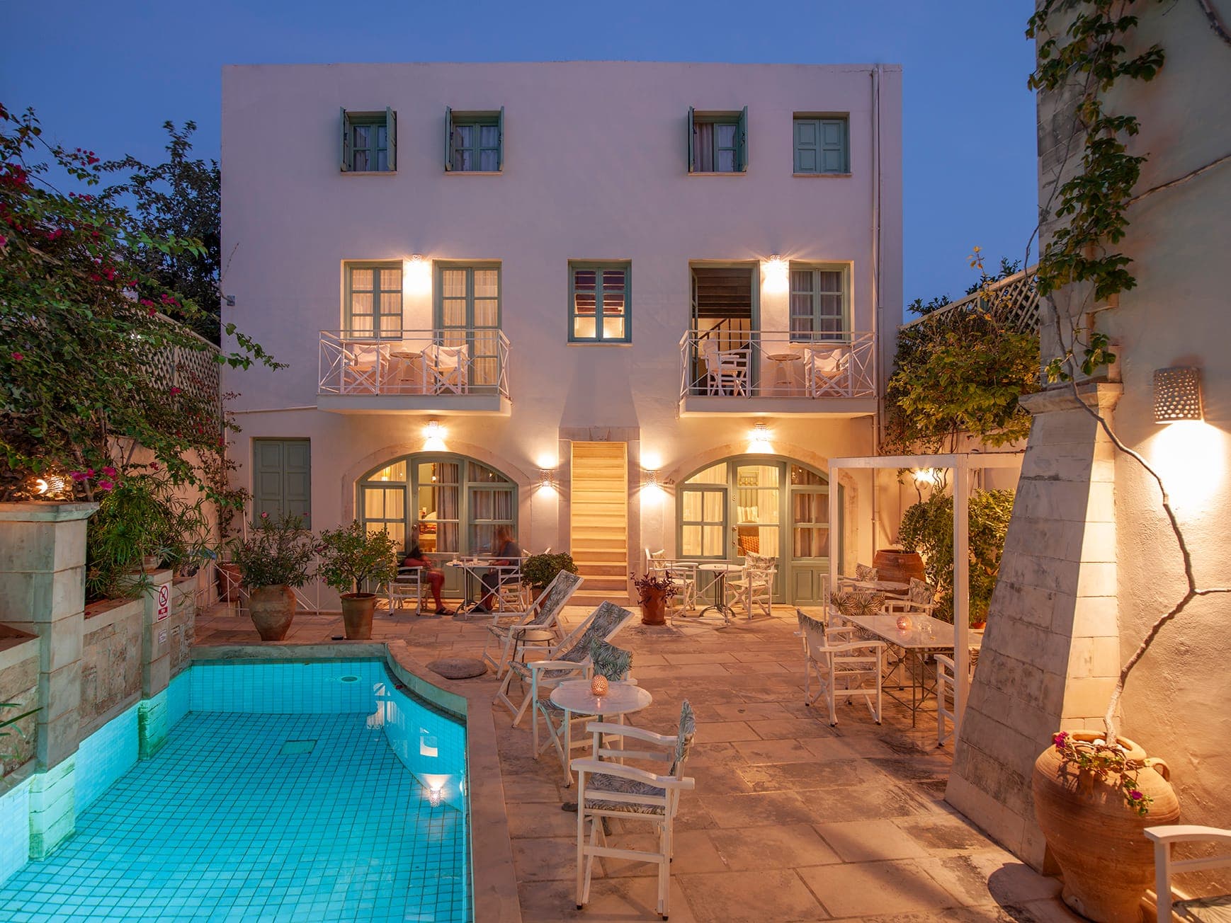 properties-MYTHOS-1.jpg
