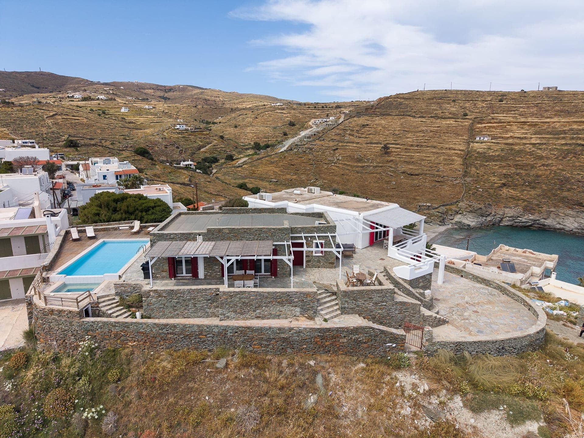properties-NALOSUITES-0.jpg