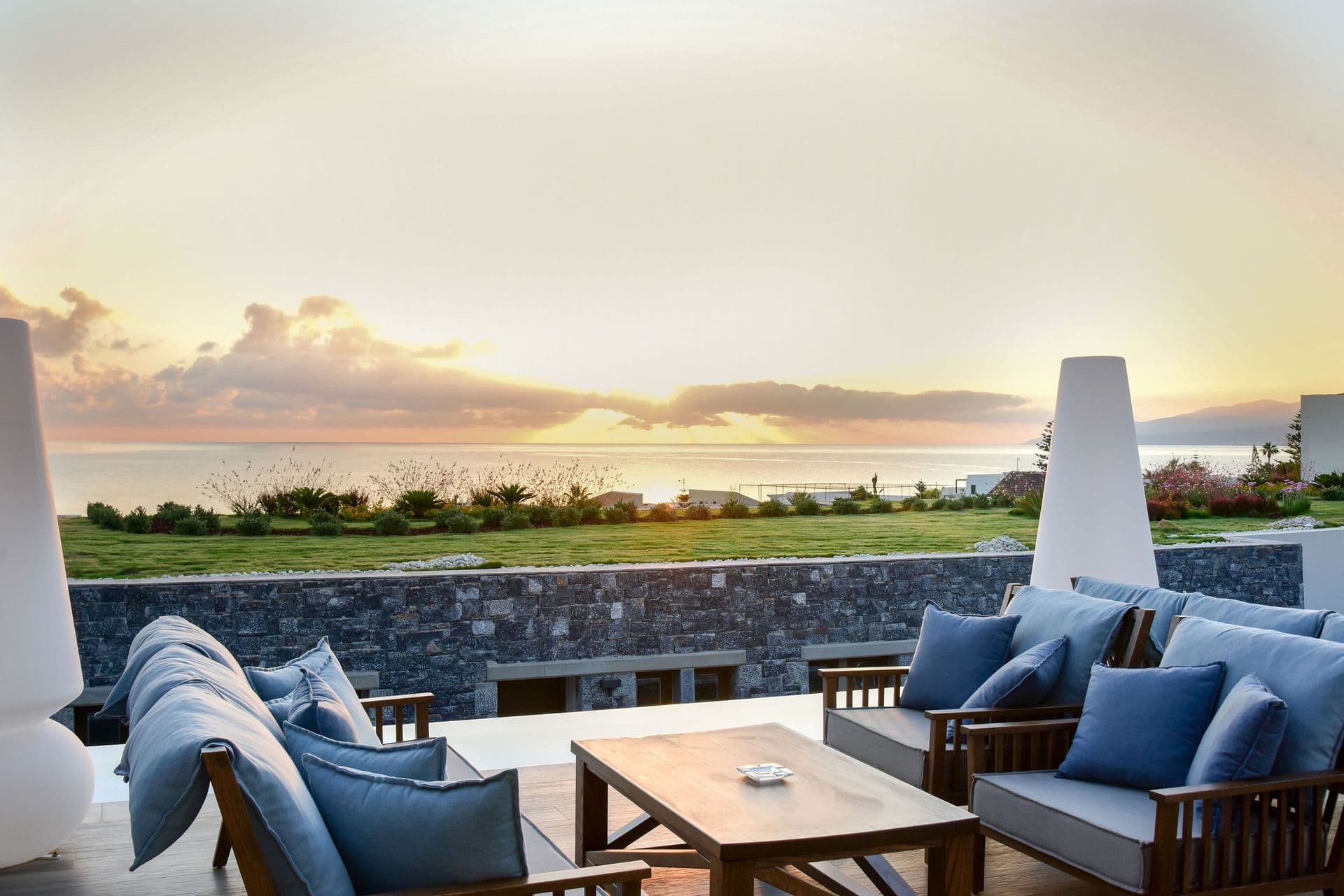 Artemis Lounge  · Main Bar, Exterior View