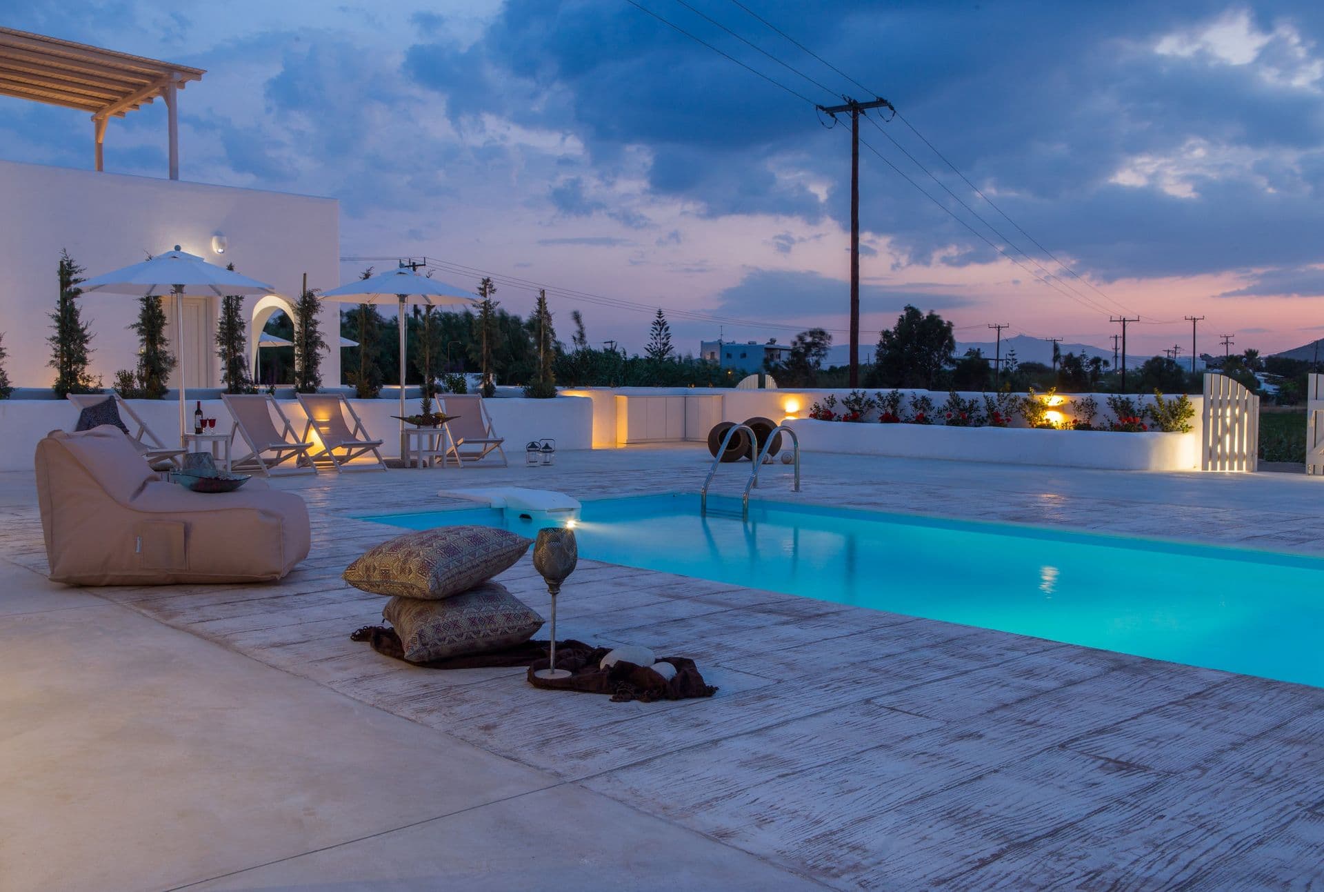properties-NAXLOUNGE-2.jpg