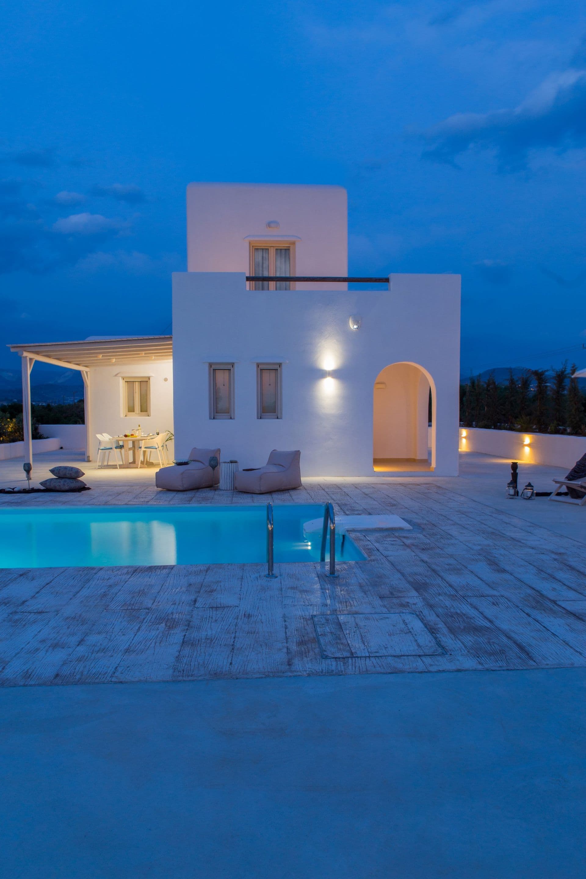 properties-NAXLOUNGE-3.jpg
