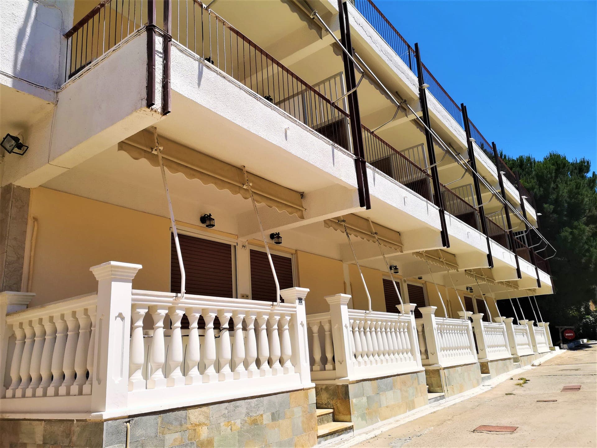 properties-NEORIOSTUD-1.jpg