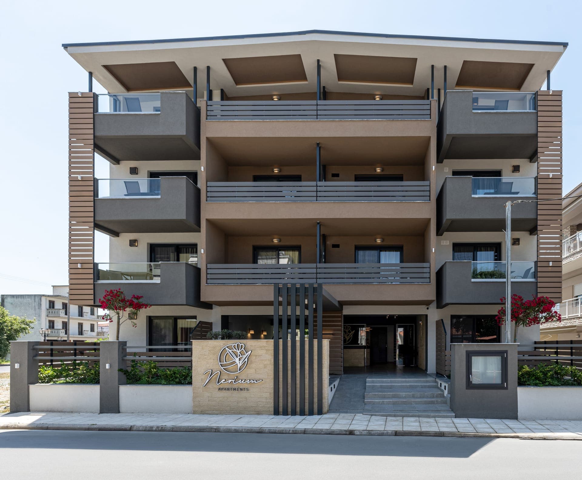 properties-NERIUMAPAR-0.jpg
