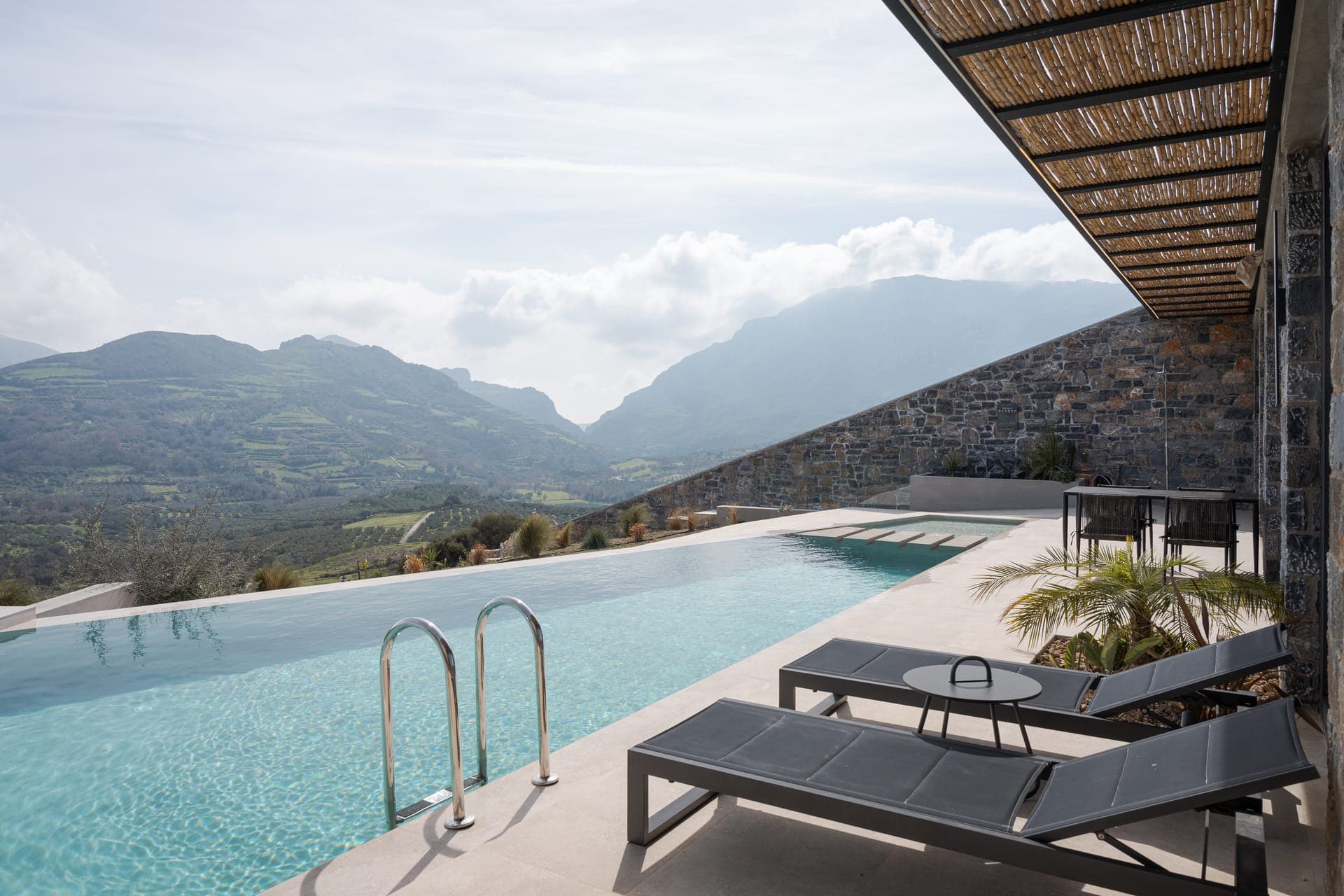 properties-NEROMAILUX-1.jpg
