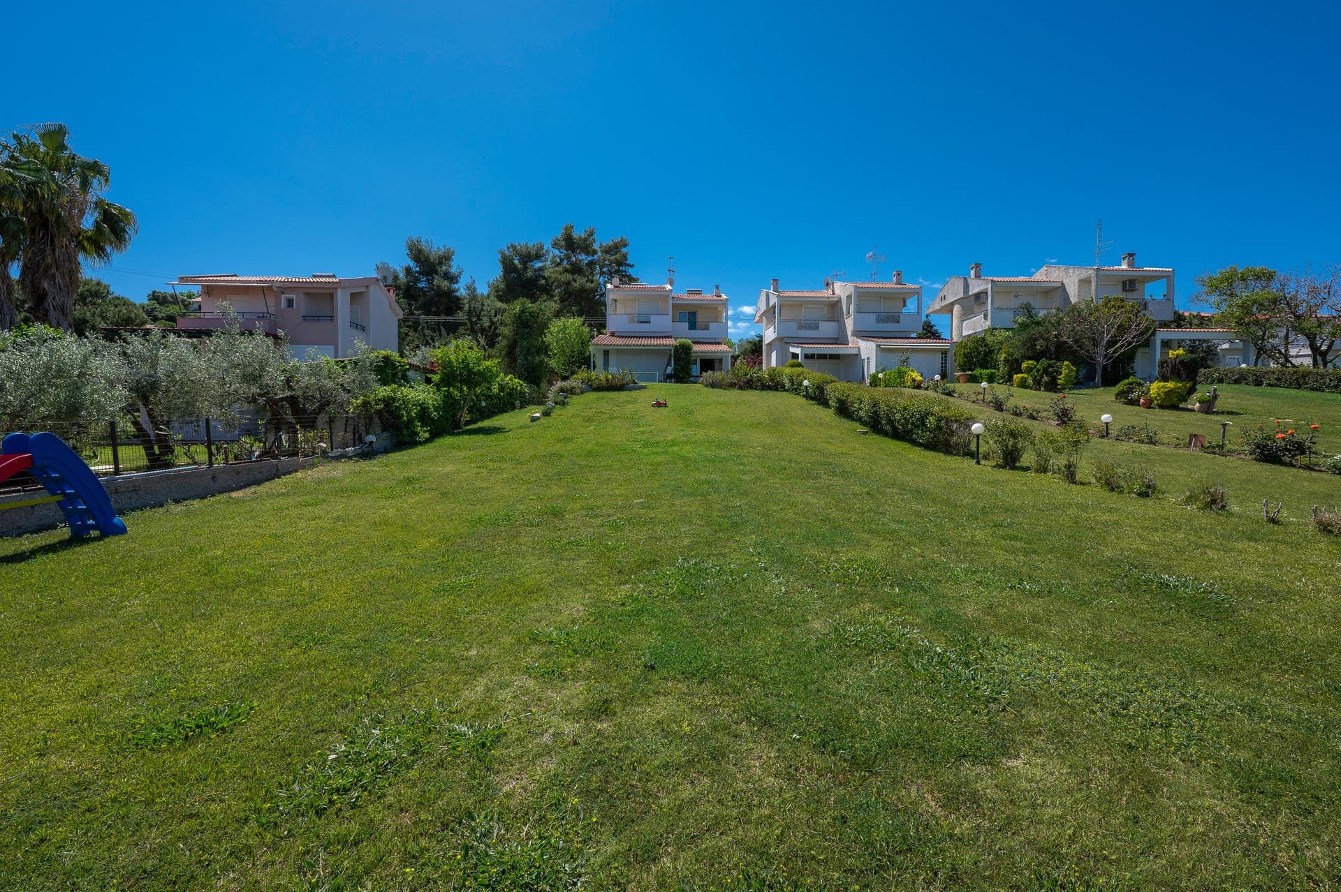 properties-NGSANIVILL-4.jpg