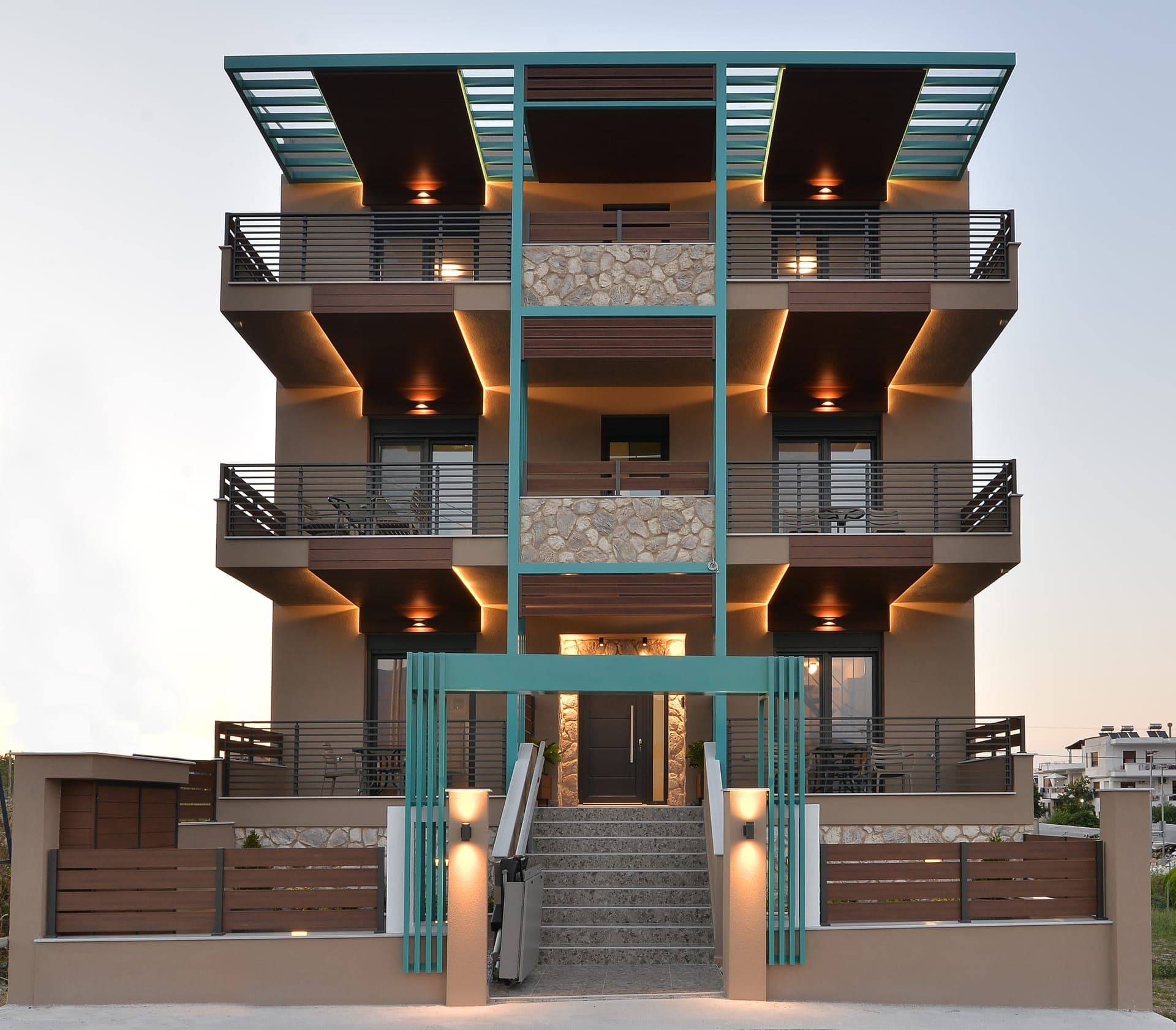 properties-NIELHOLIDA-1.jpg