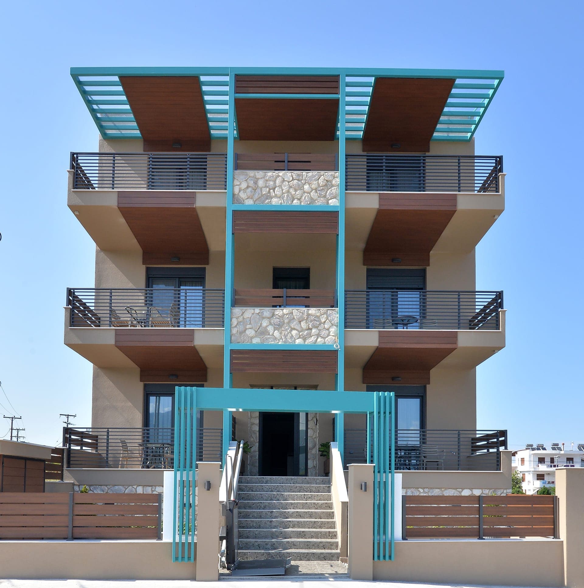 properties-NIELHOLIDA-2.jpg