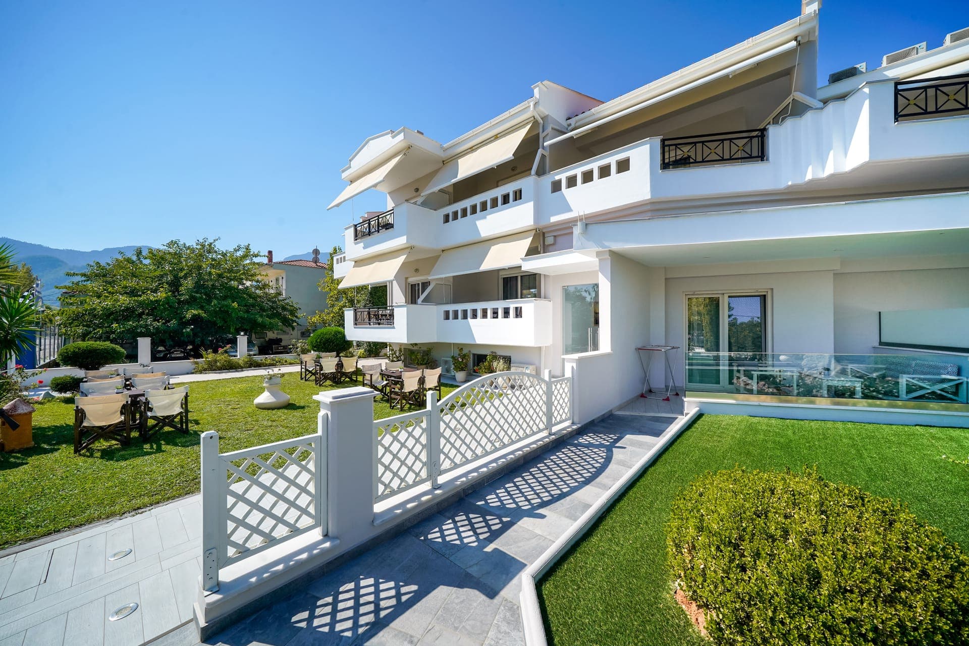 properties-NIKOLASTHA-3.jpg