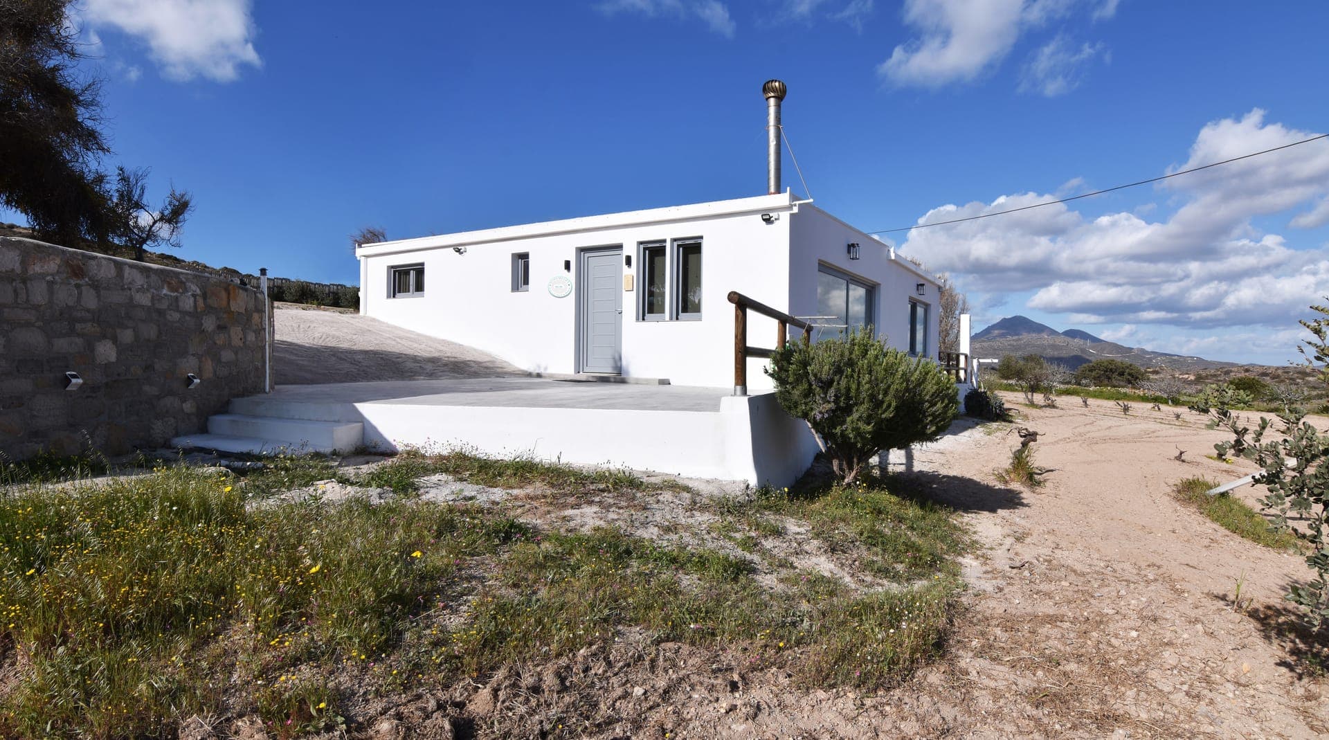 properties-NINOCOUNTR-0.jpg