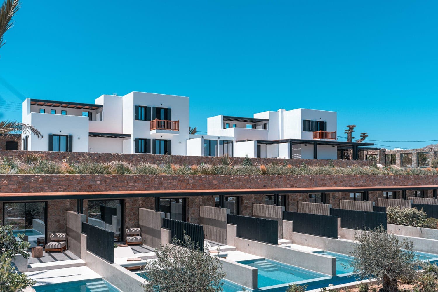 properties-NOIRMYKON-1.jpg