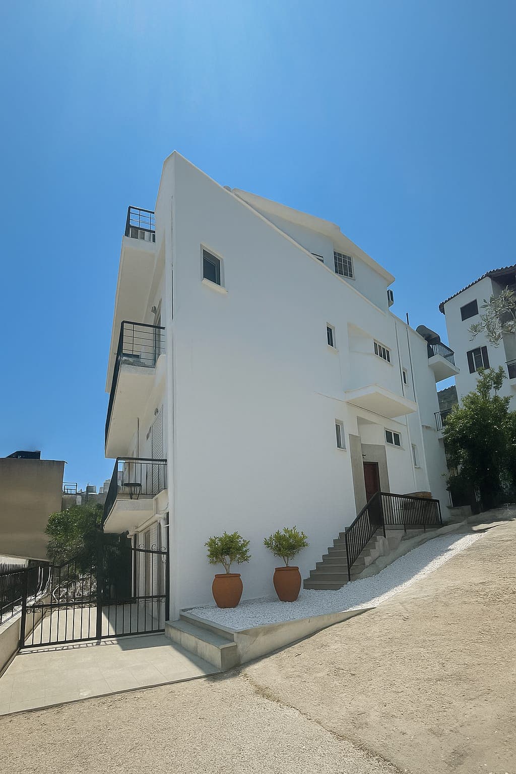 properties-NOMASUITET-0.jpg