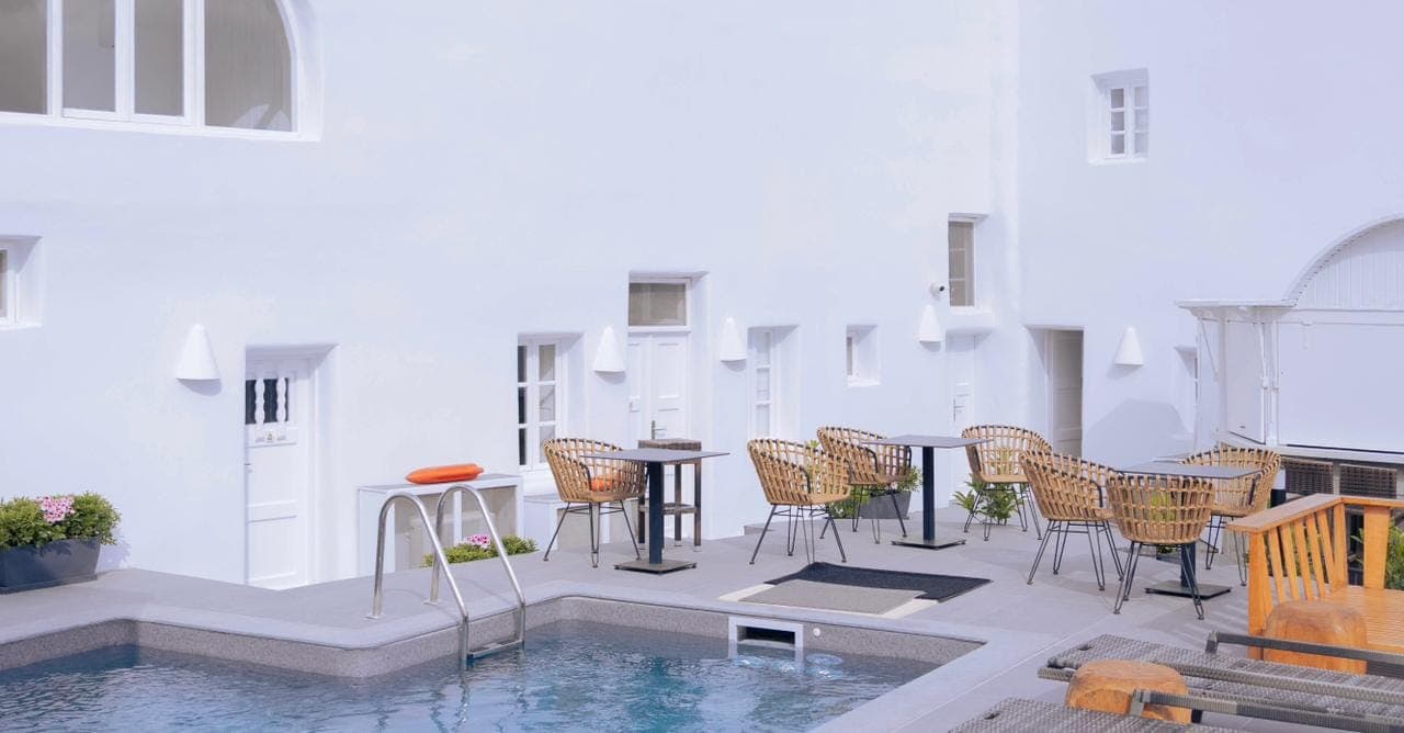 properties-NOMIKOSVIL-0.jpg