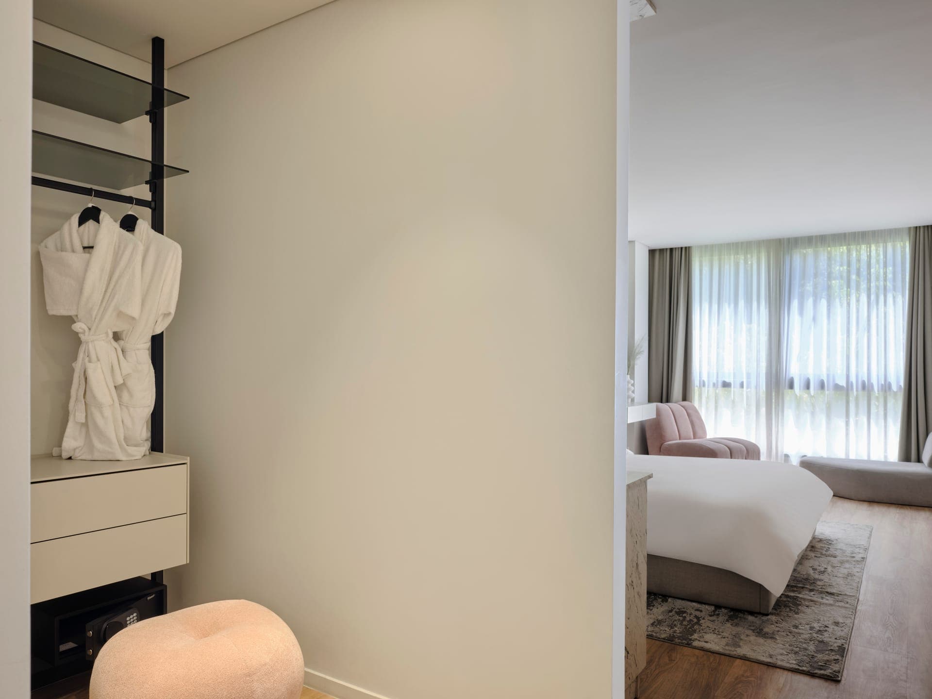properties-NURATHENS-2.jpg