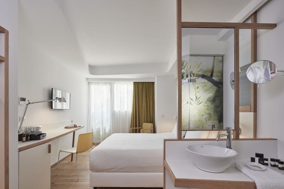 properties-OLIVEGREEN-4.jpg
