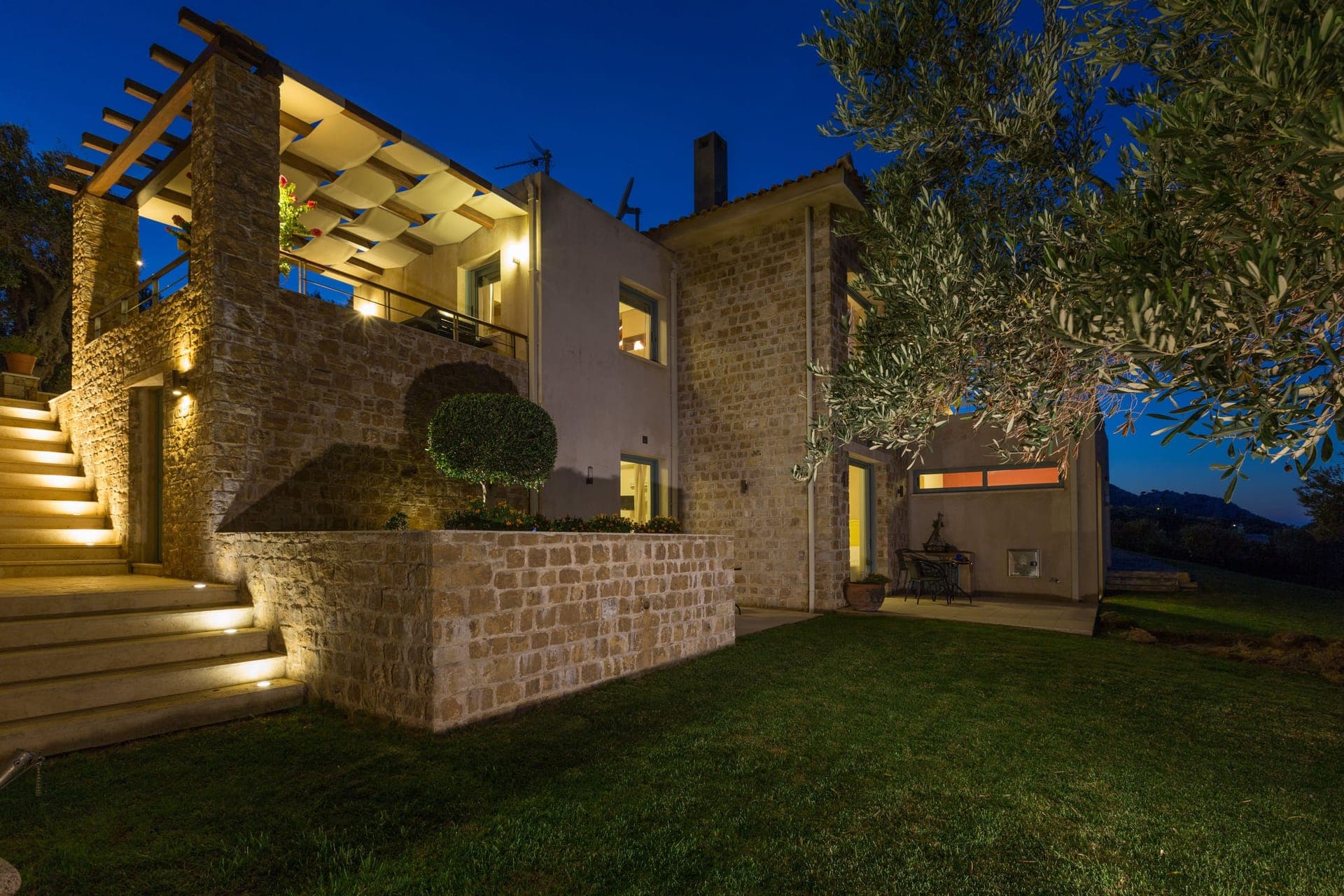 properties-OLIVIASVIL-1.jpg