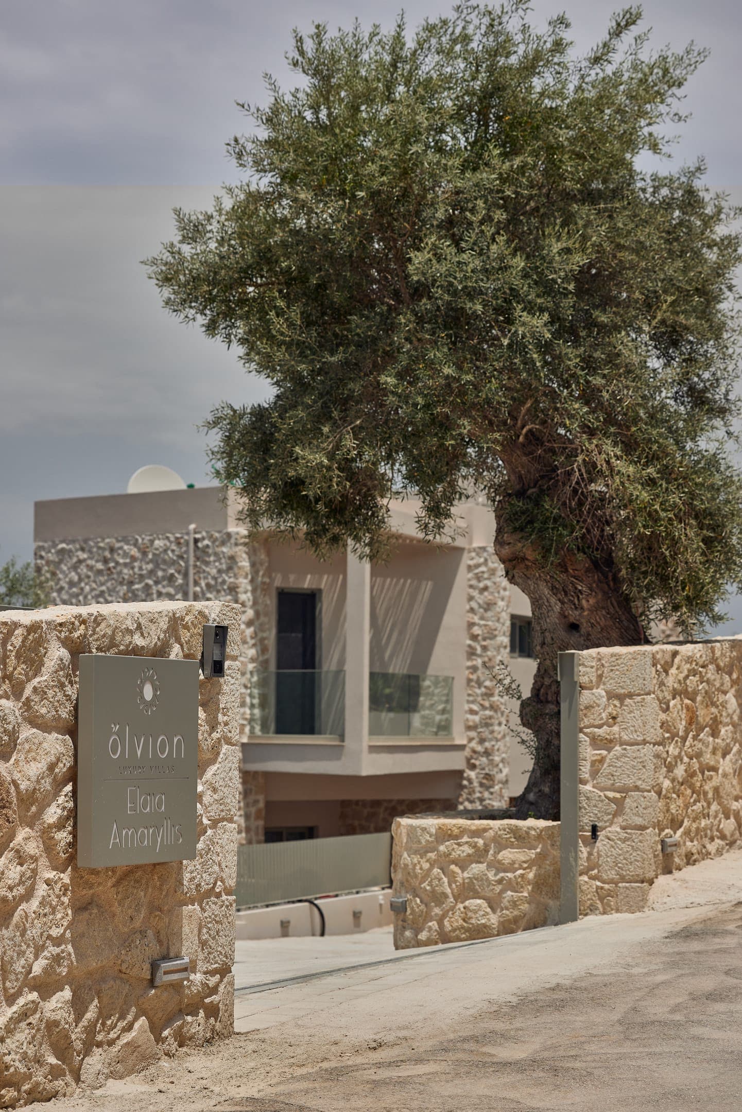 properties-OLVIONLUX-0.jpg