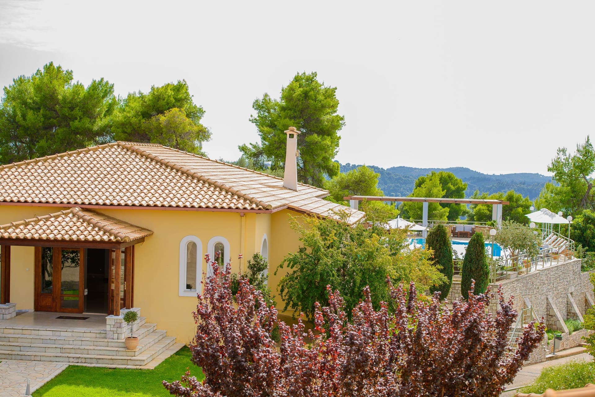 properties-OLYMPIONAS-1.jpg