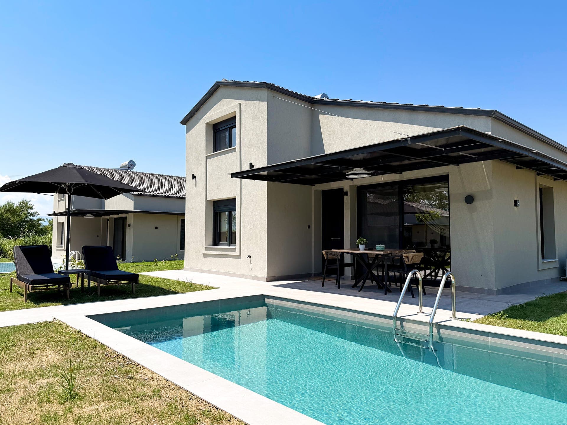 properties-OLYSEALUX-0.jpg