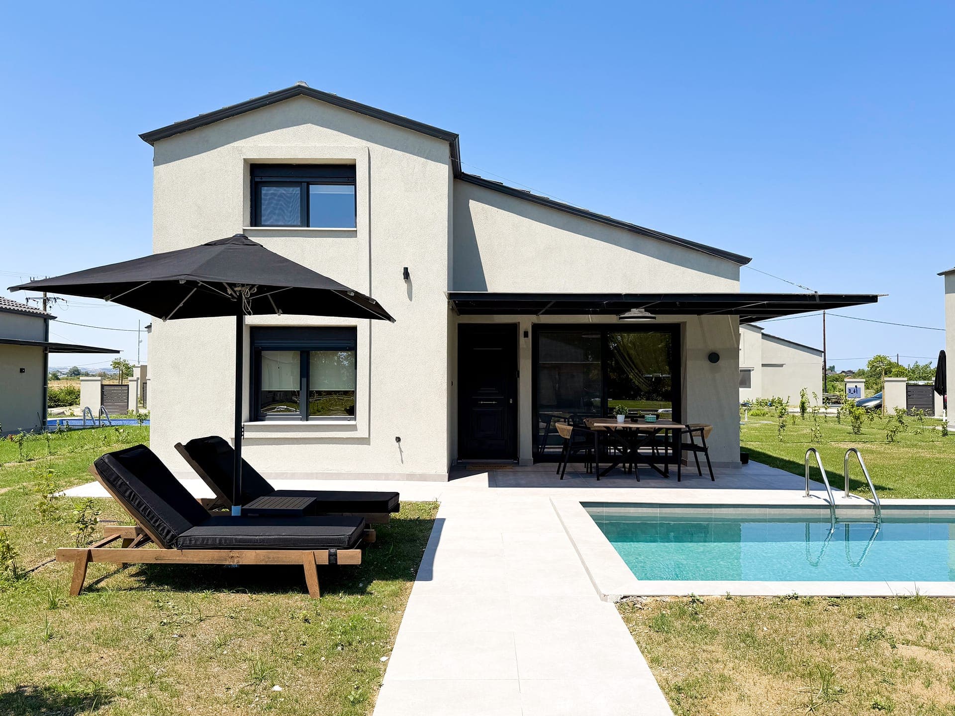 properties-OLYSEALUX-1.jpg