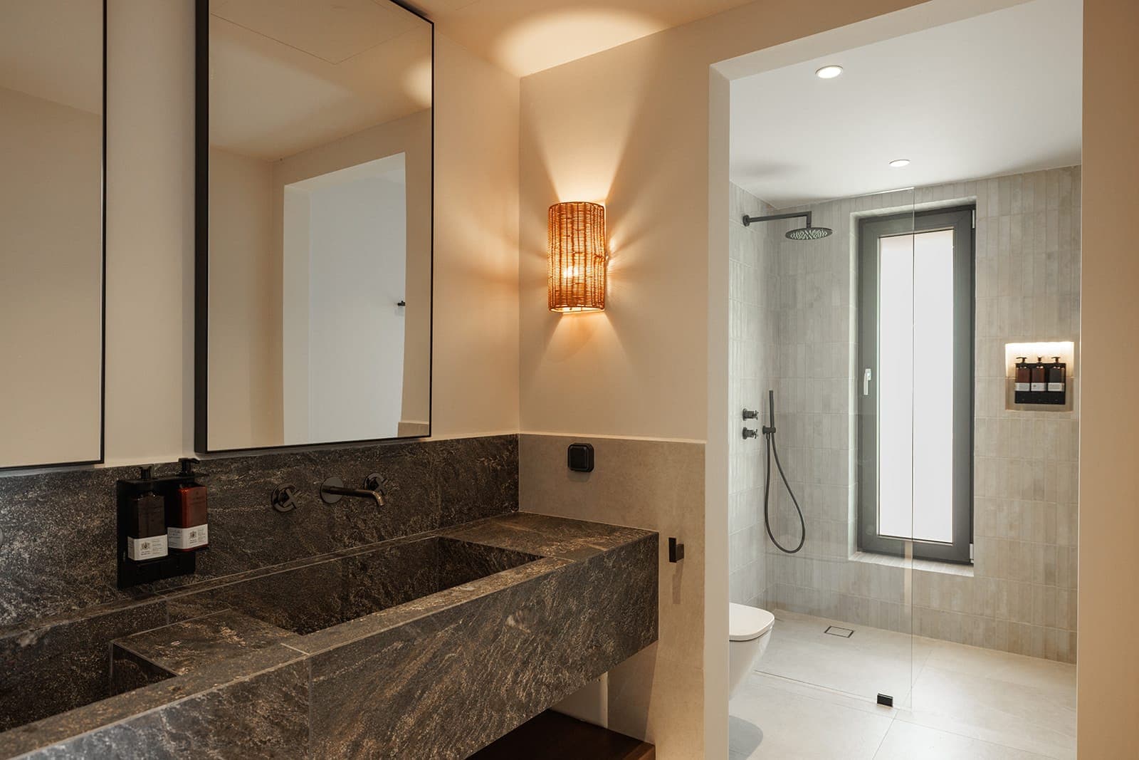 properties-OMMASUITES-4.jpg