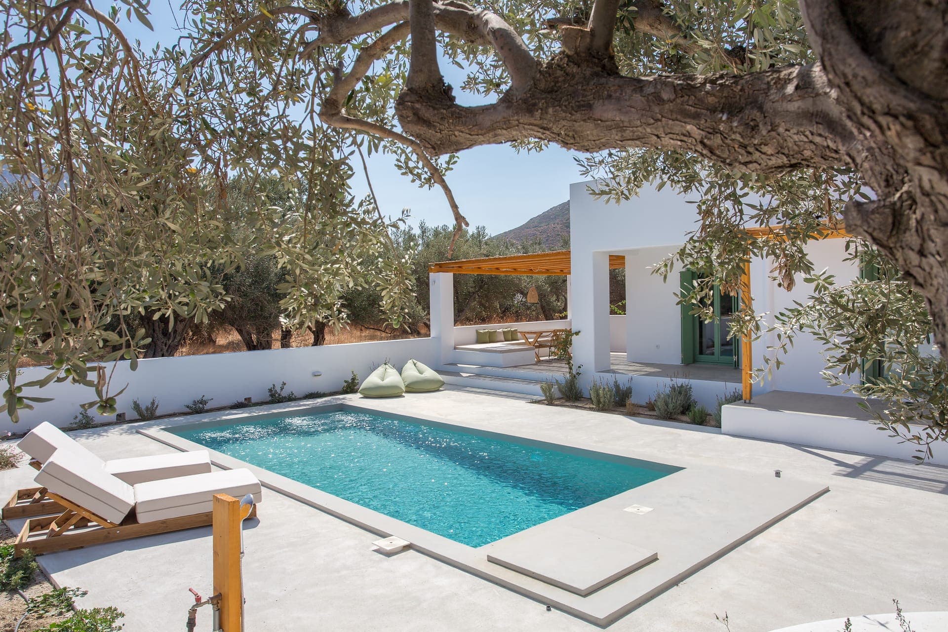 properties-ONARVILLA-1.jpg