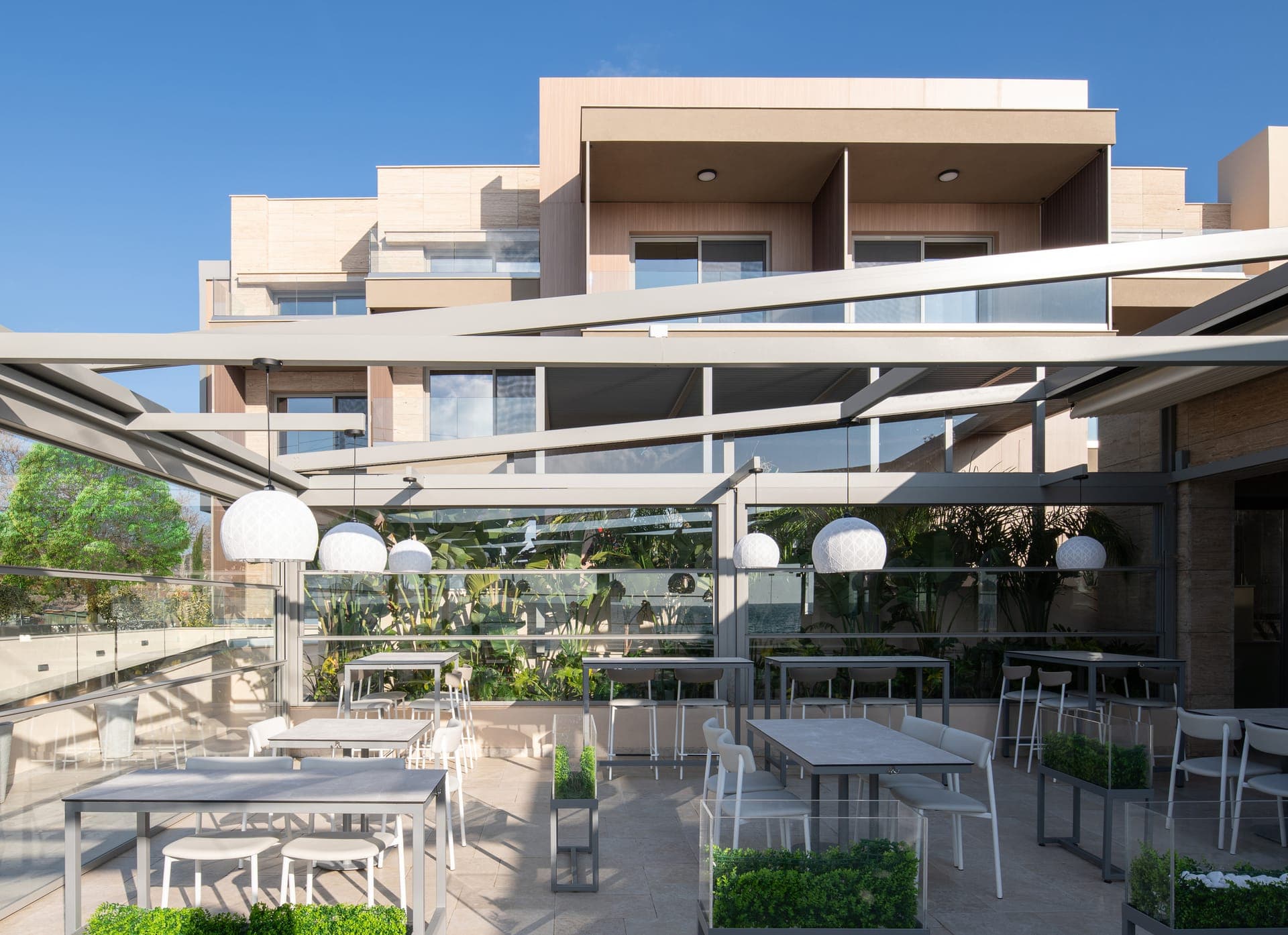 properties-ONIROBH-1.jpg