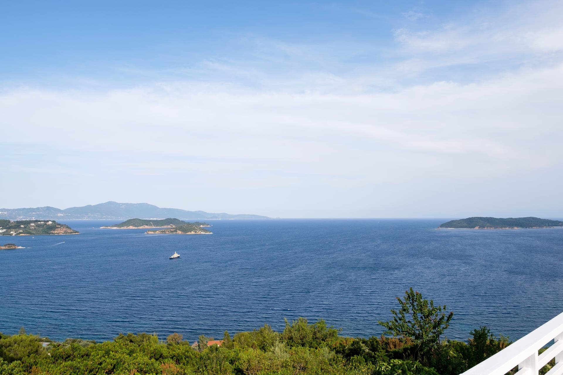 properties-ONIROSKIA-3.jpg