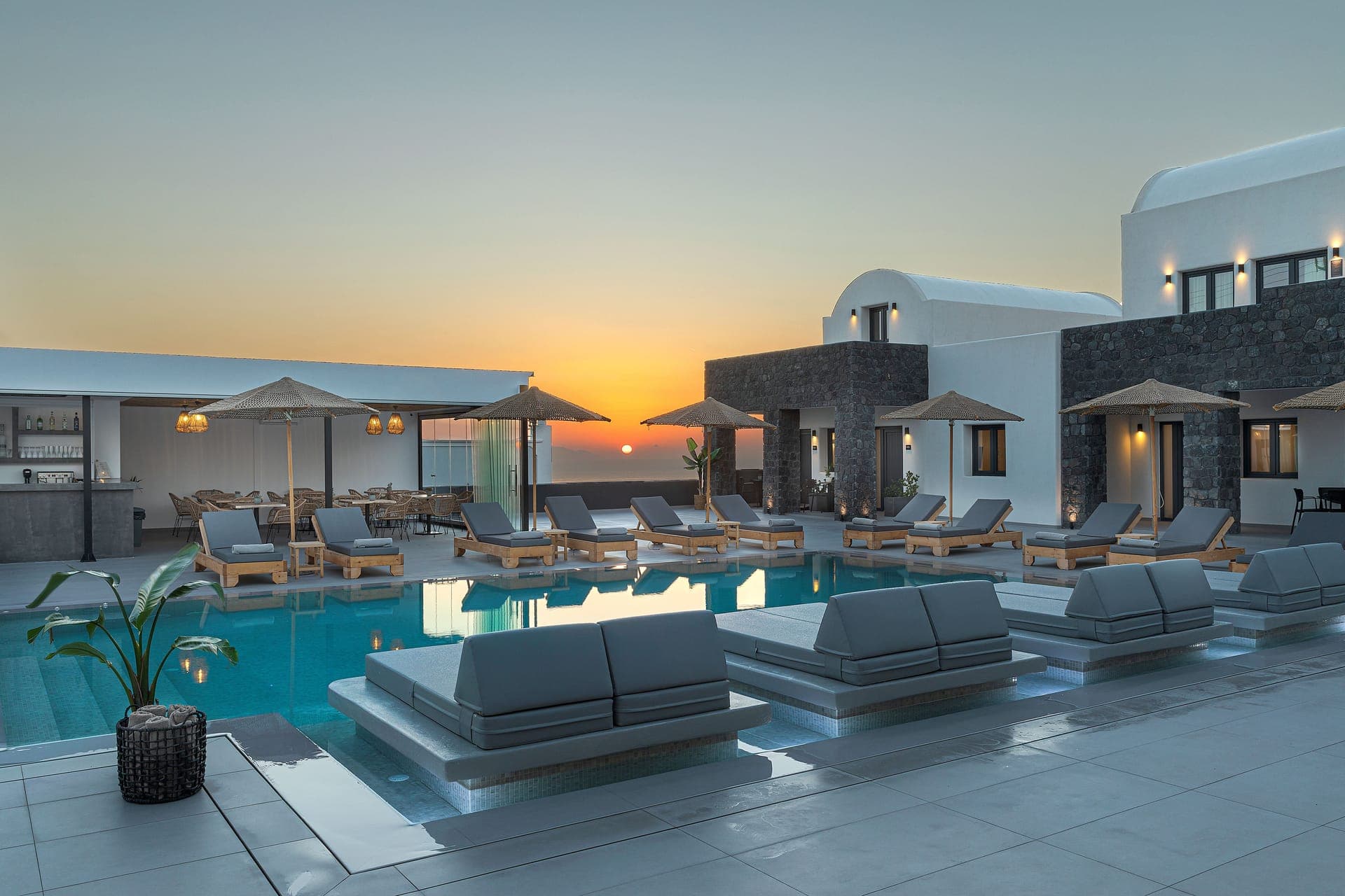 properties-ONYX-0.jpg