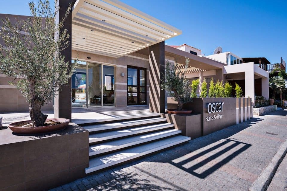 Oscar Suites & Village entrance