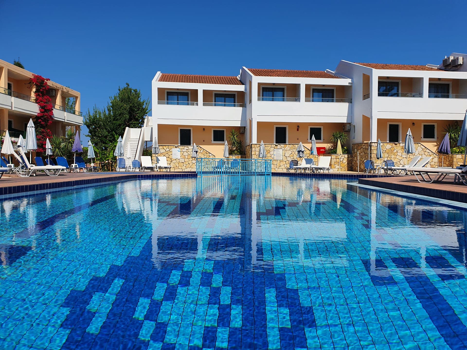 properties-OSCARZANTE-1.jpg