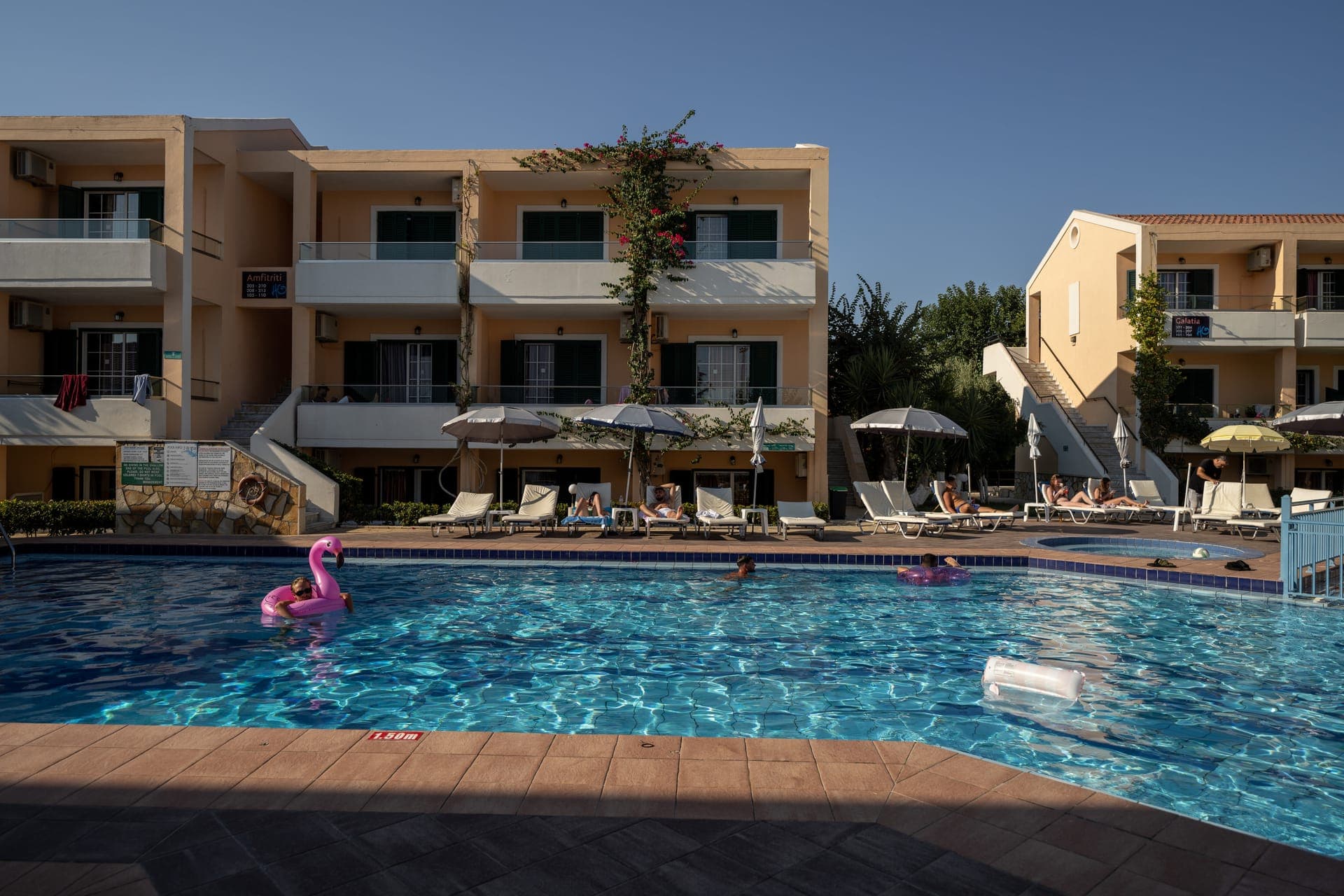 properties-OSCARZANTE-2.jpg