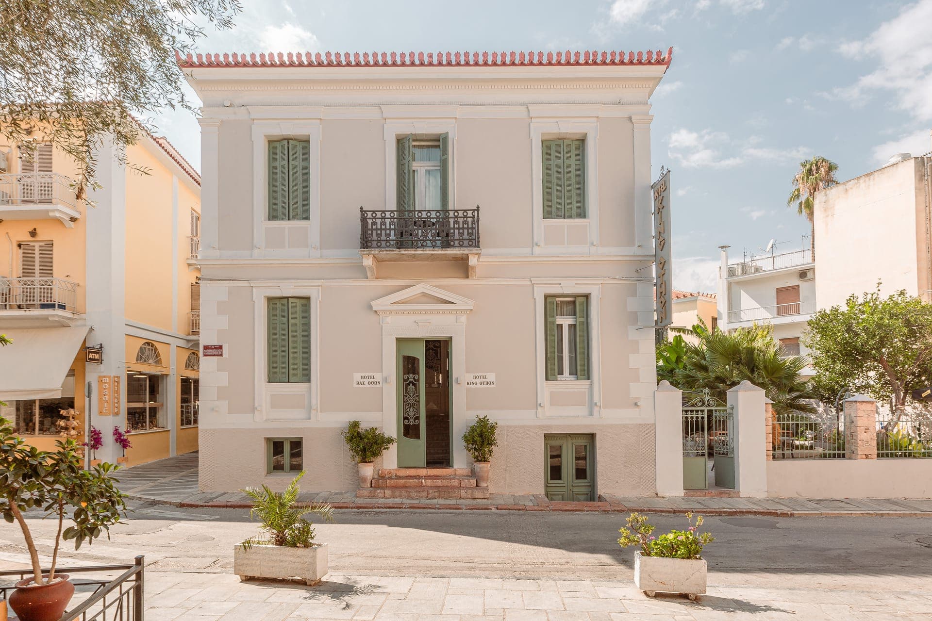 properties-OTHONKING-2.jpg