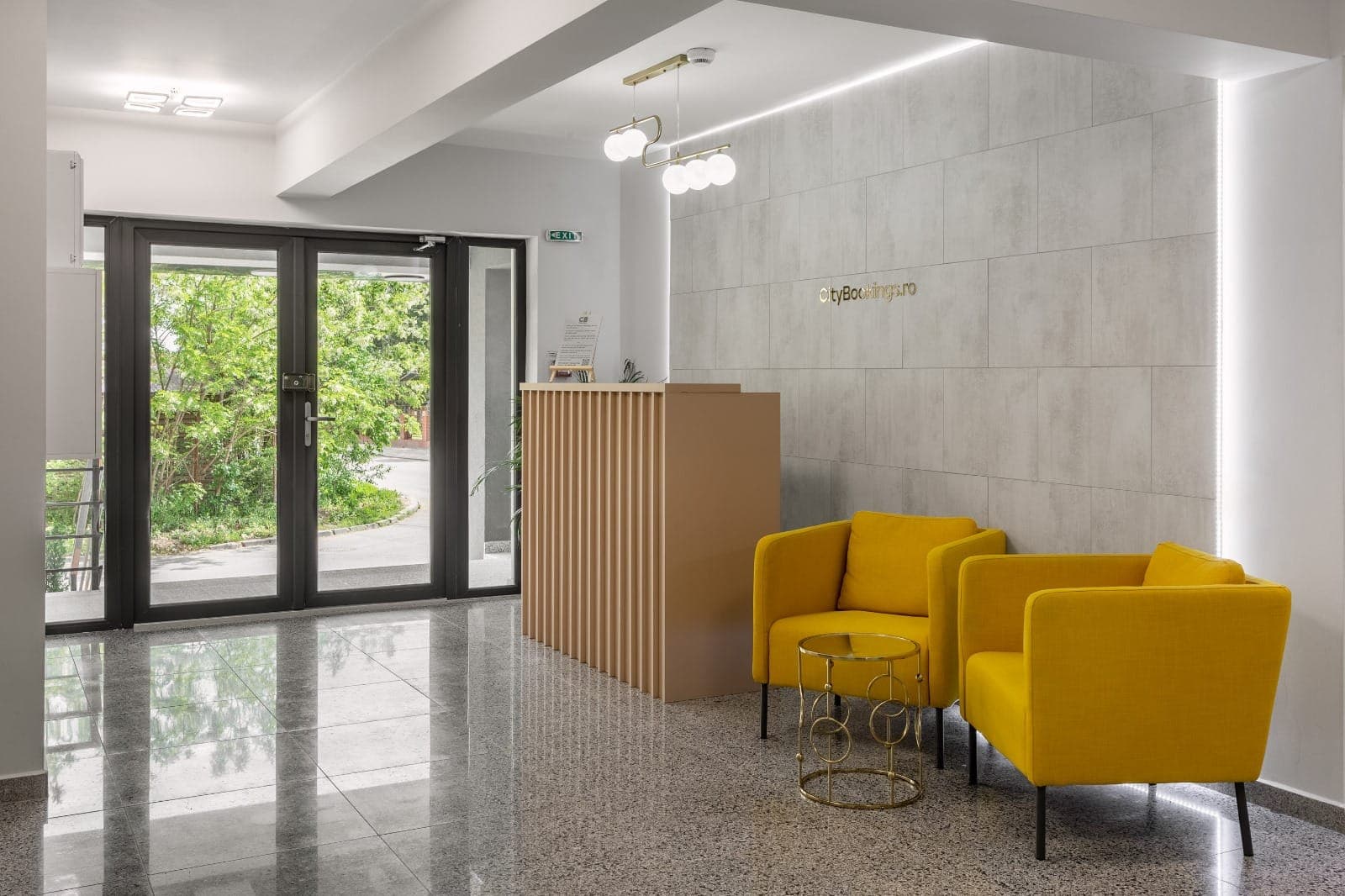 properties-OTOPENI-2.jpg
