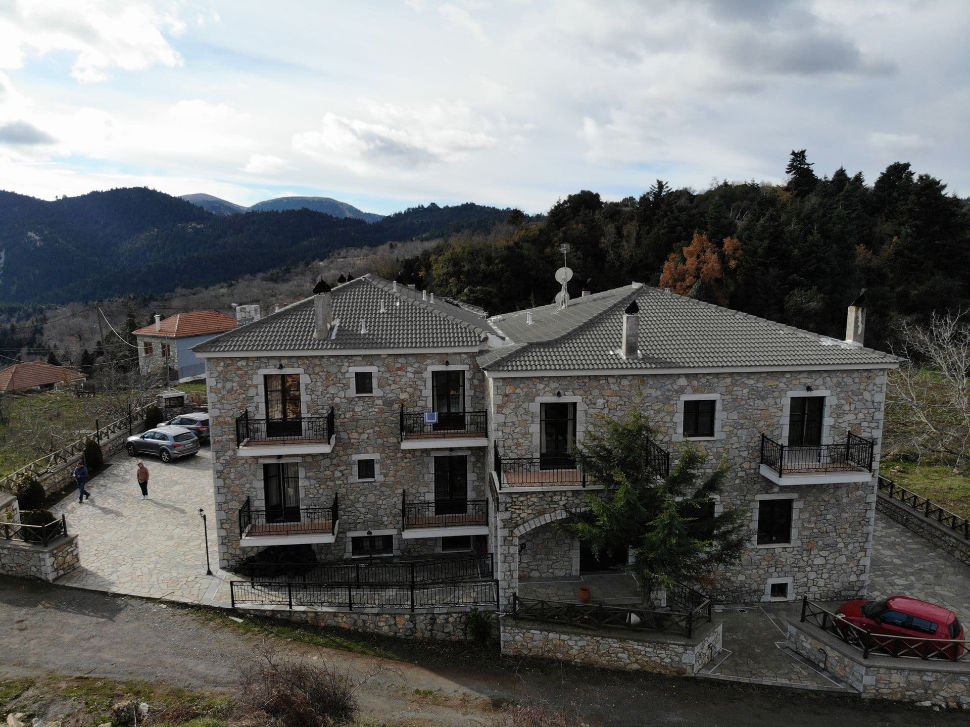 properties-OURANOGEIT-2.jpg