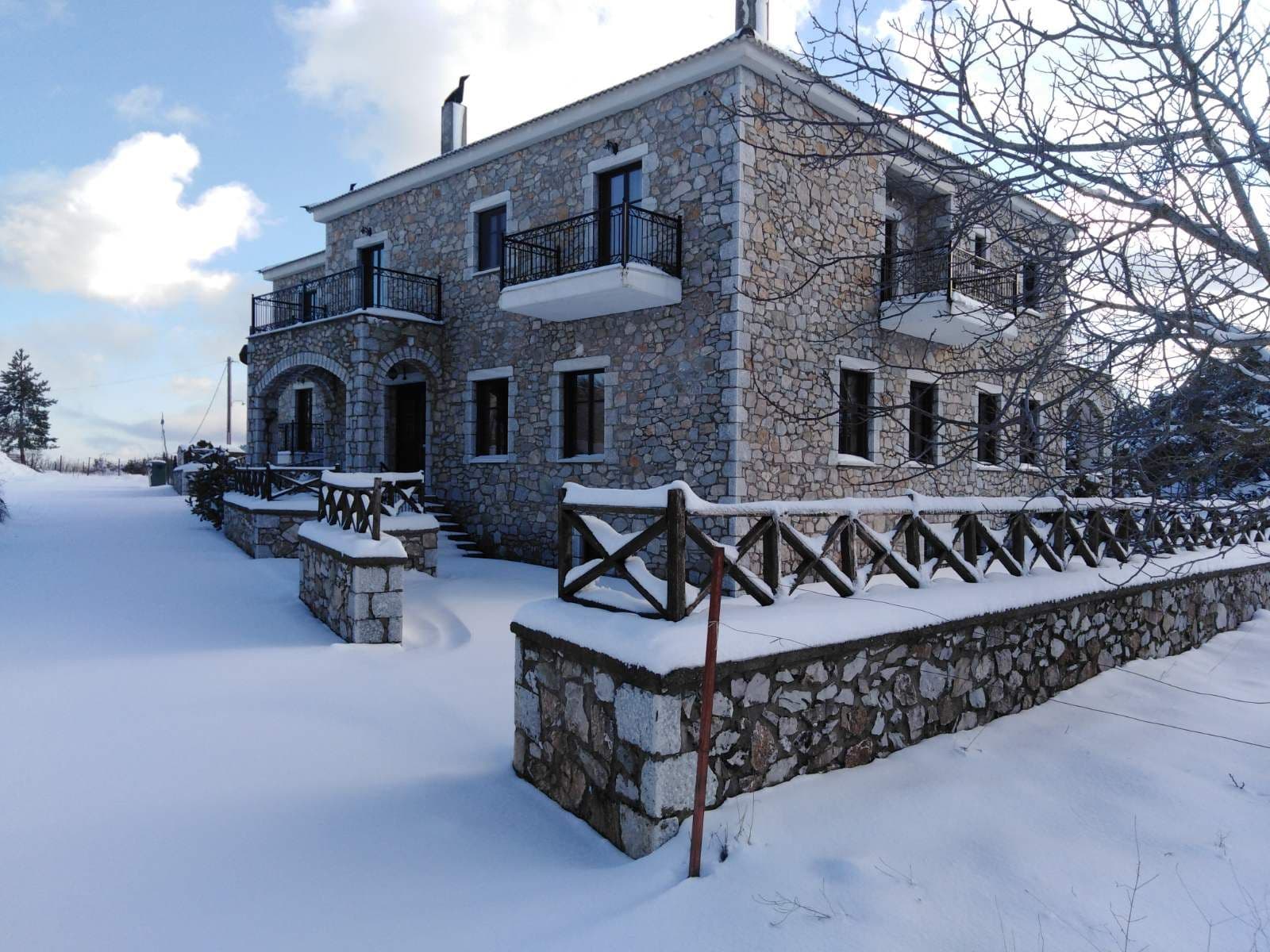 properties-OURANOGEIT-3.jpg