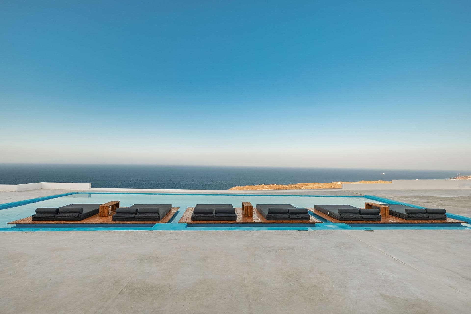 properties-OYSTERSUIT-0.jpg