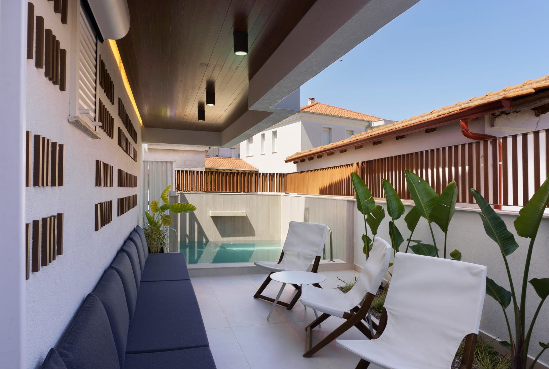properties-PALMBSUIT-0.jpg