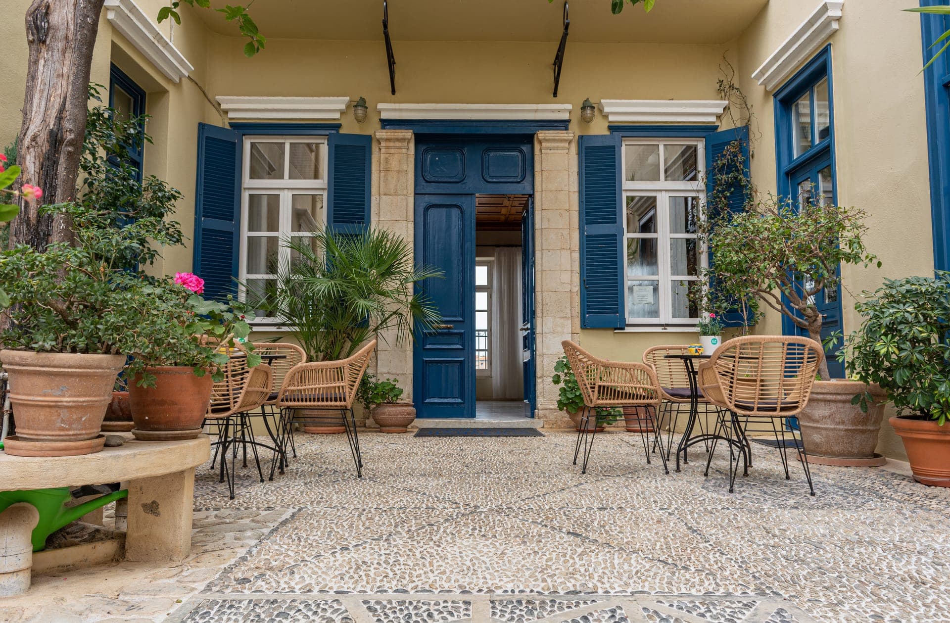 properties-PANDORACHQ-3.jpg