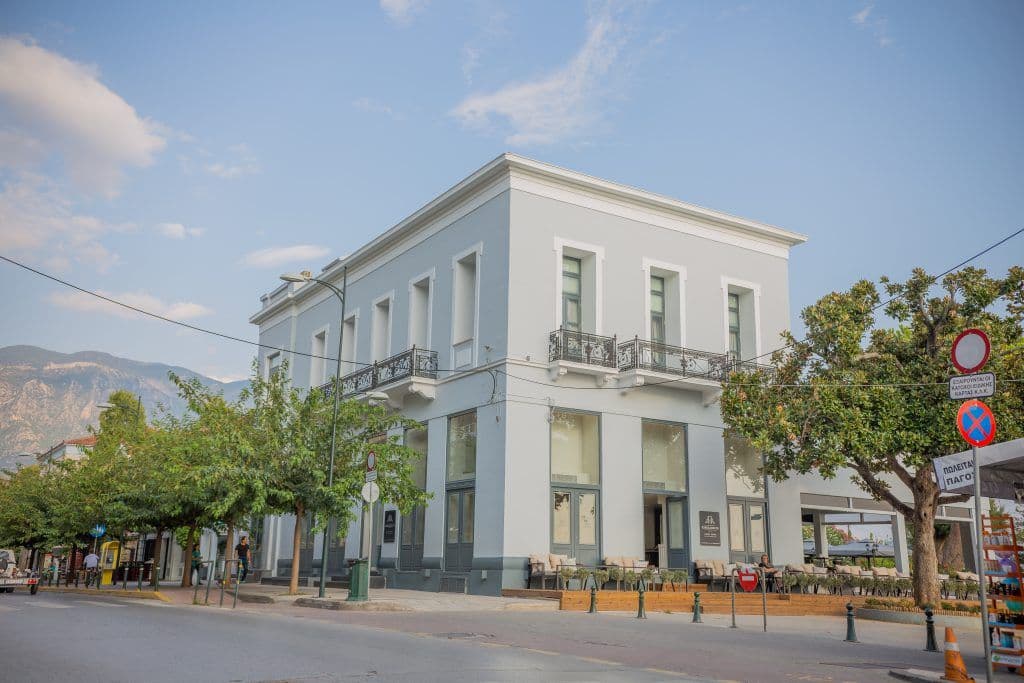 properties-PANELLINIO-2.jpg