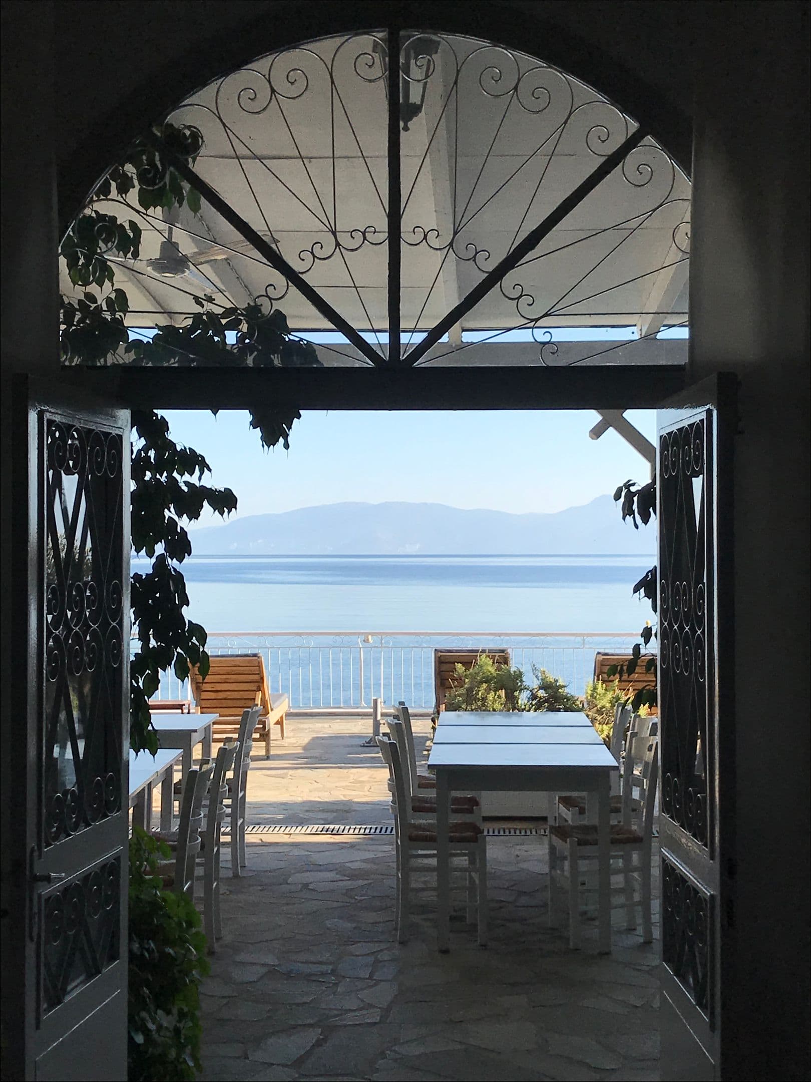 properties-PARADISOS-0.jpg