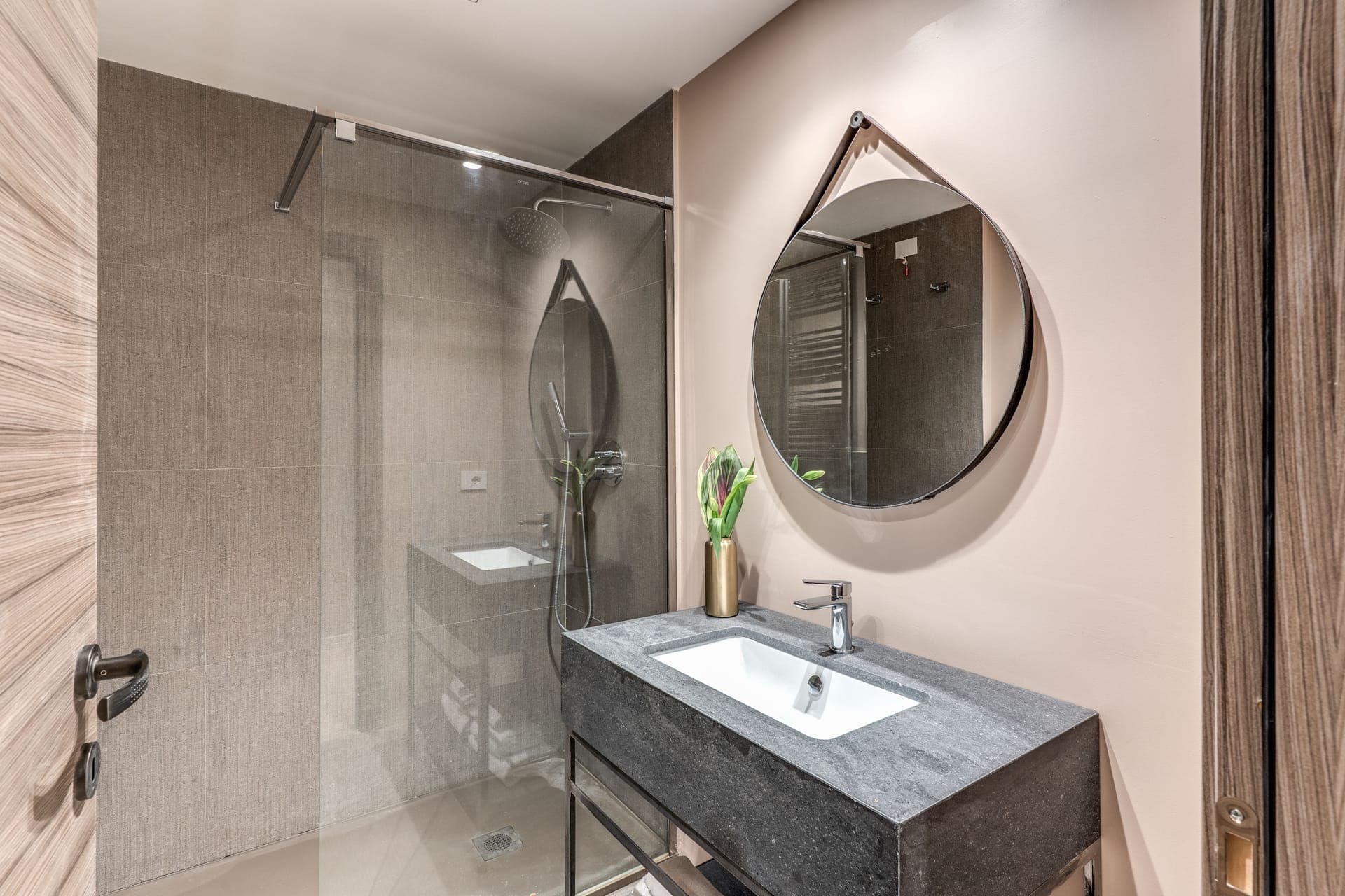 properties-PARIOLICUB-3.jpg