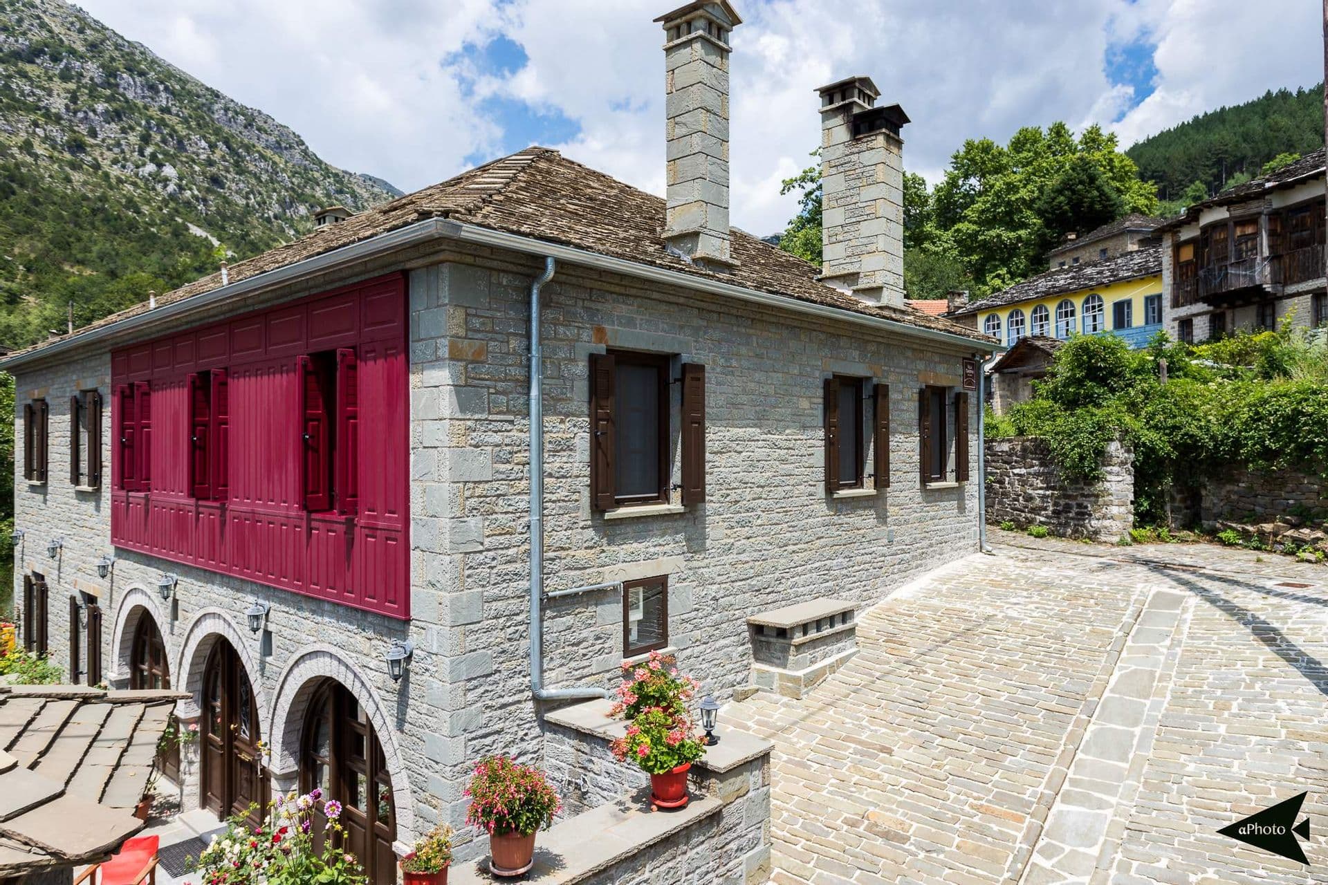 properties-PARORAIA-2.jpg