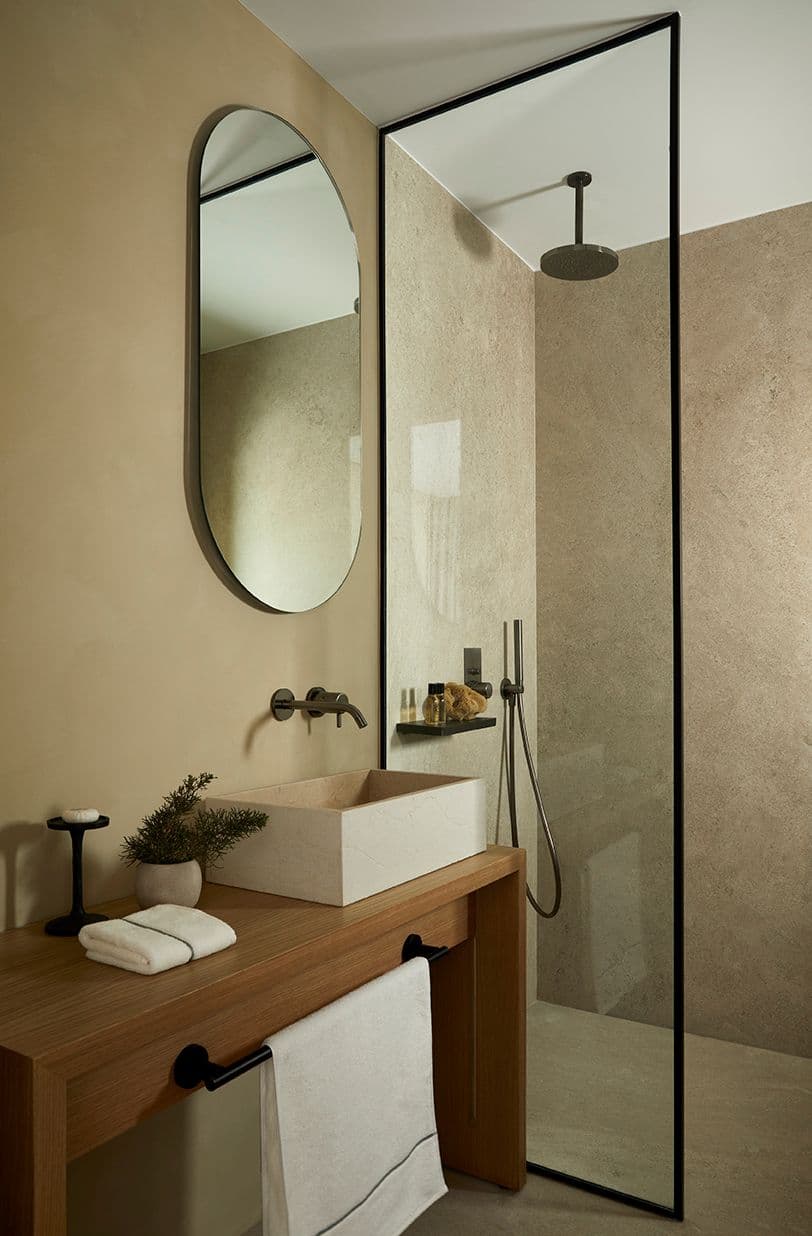 properties-PAROSROCKS-1.jpg