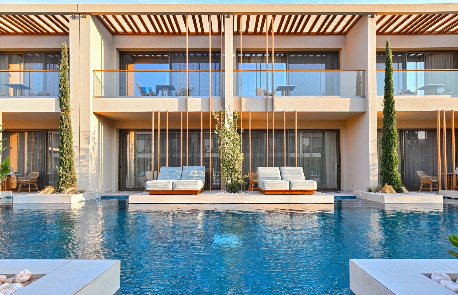 properties-PEARLCHIOS-1.jpg