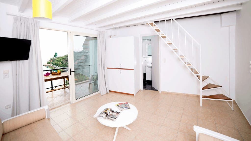 properties-PENELOPEBL-3.jpg
