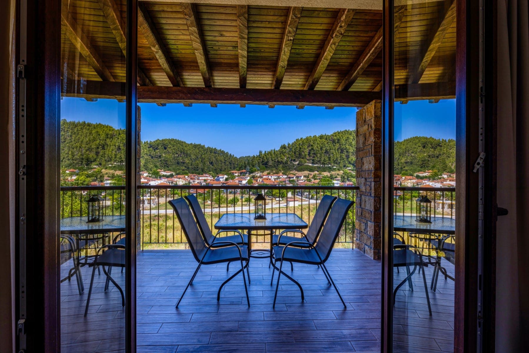 properties-PENELOPELX-1.jpg