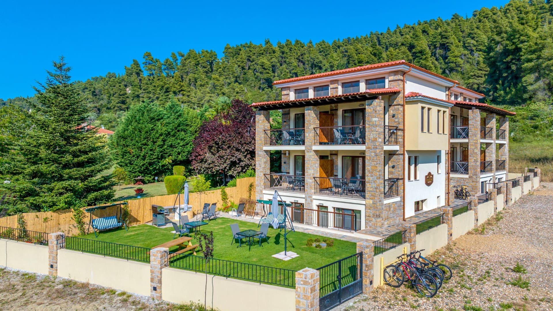 properties-PENELOPELX-3.jpg